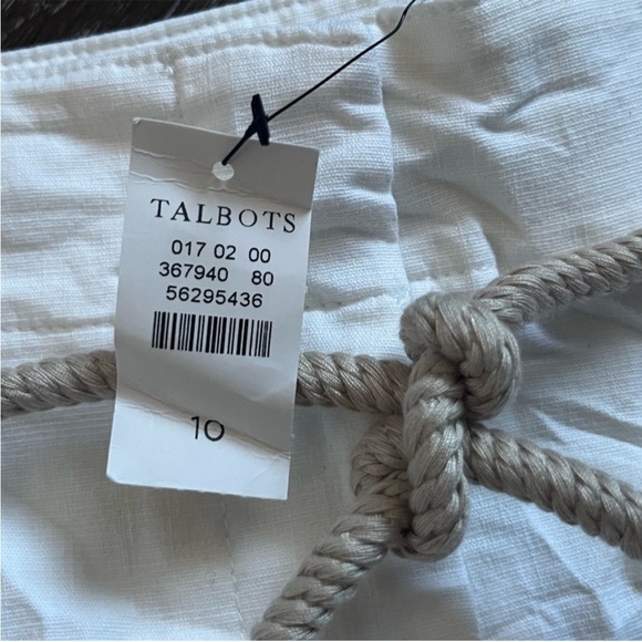 Talbots Stylish Rope Belt Shorts - Picture 3 of 8
